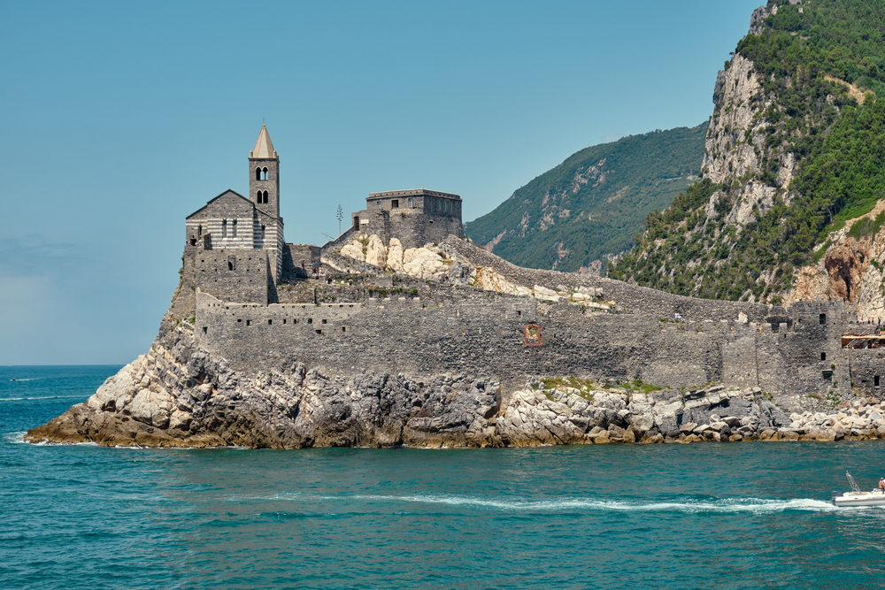 Il comune di Portovenere visto da Palmaria