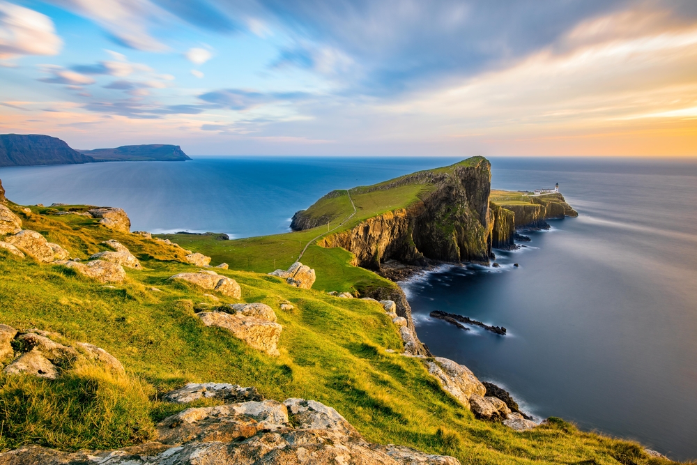 Neist Point Lighthouse On The Isle Of Skye Bathed In Vivere Il Mare